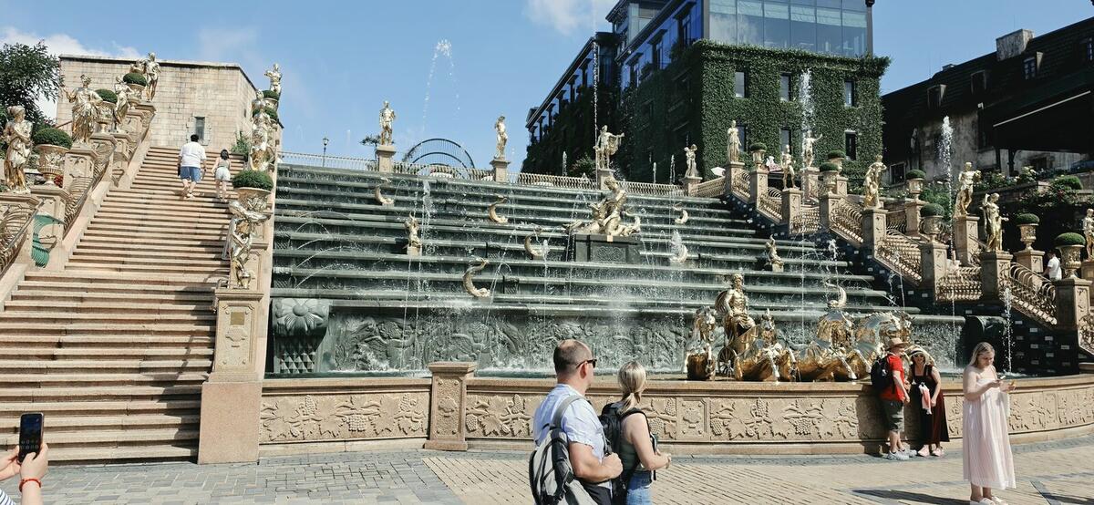Replica of the Trevi Fountain at Sun World Ba Na Hills with gold statues