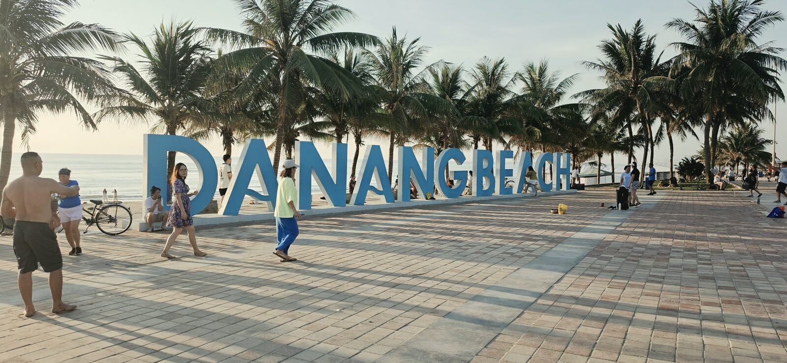 Da Nang Beach sign in the daytime